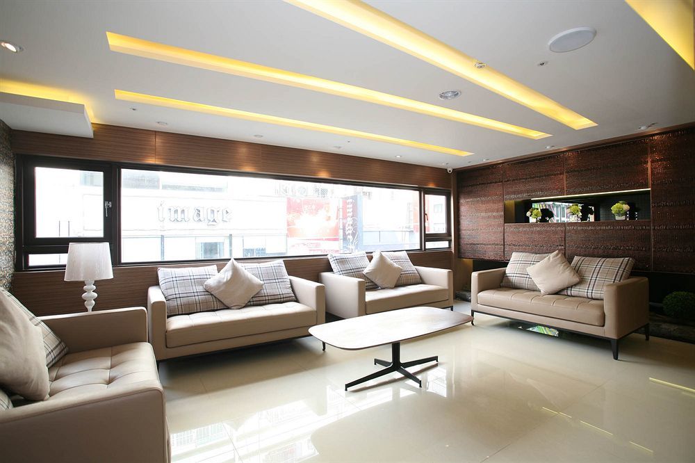 טאיצ'ונג Talmud Hotel Yizhong מראה חיצוני תמונה